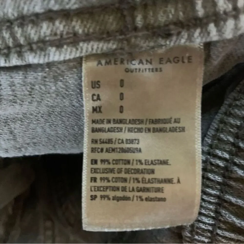 AMERICAN EAGLE‎ Women’s Tomgirl Olive Green Drawstring Cuffed Shorts Size 0 - Picture 11 of 14